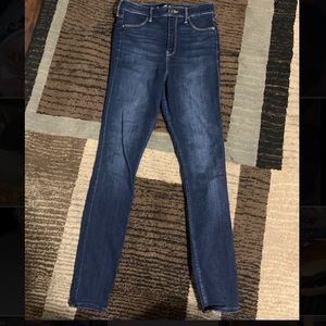 Hollister size 7 Jeans NWOT